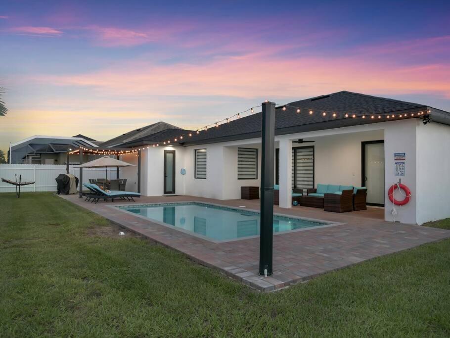 Casa Sevilla, Heated Pool, Sleeps 9, 4B3B Кейп Корал Екстериор снимка